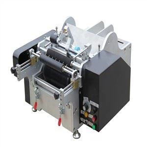 Etikettenklebemaschine halbautomatisch
